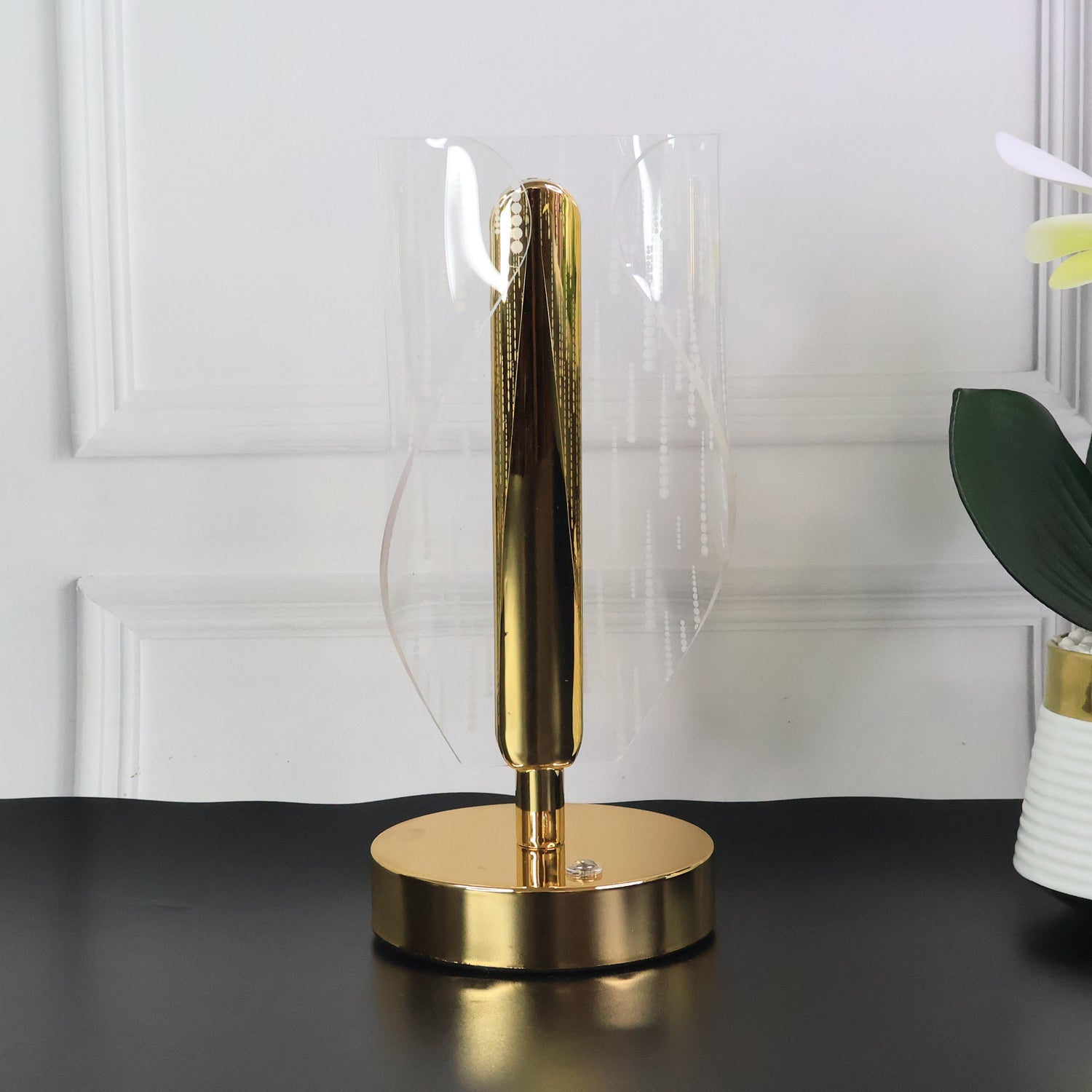 Modern Crystal LED Table Lamp (1 Pc) Modern Crystal LED Table Lamp (1 Pc)
